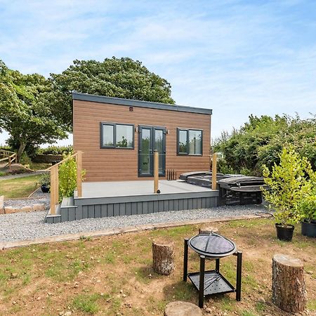 Calvesland Hideaway Hotel Manorbier Buitenkant foto