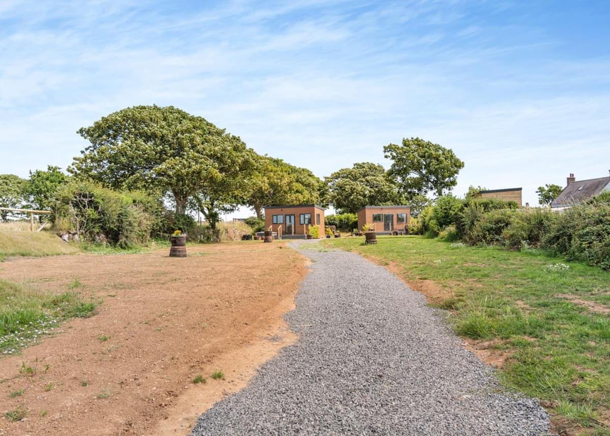 Calvesland Hideaway Hotel Manorbier Buitenkant foto